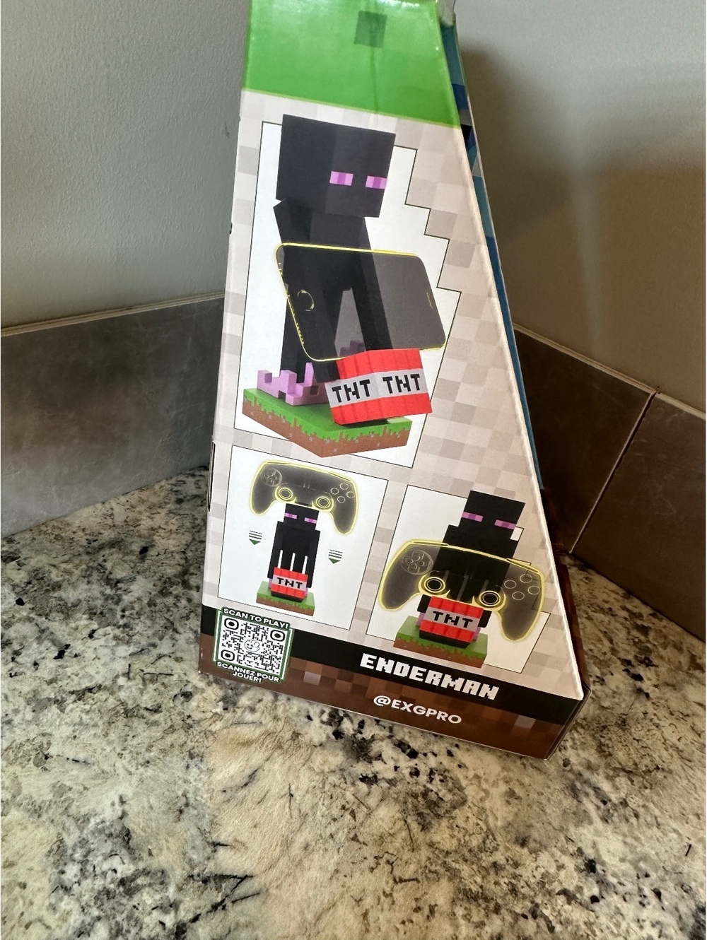 Minecraft Enderman Phone & Controller Holder - Picture 3 of 6